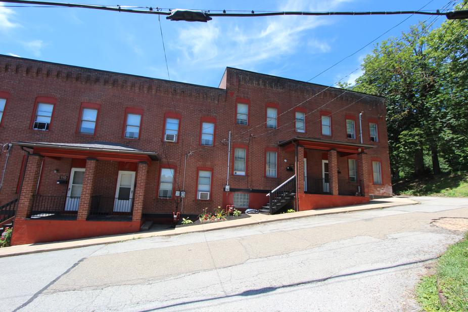6 unit apartment building for sale greensburg pa turn key next to St. Clair park