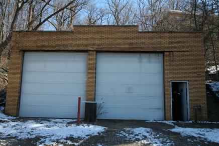 GARAGE FOR RENT AMBRIDGE PA