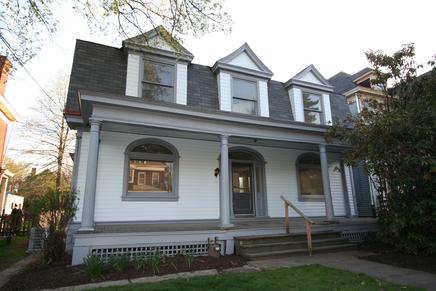 BELLEVUE PA 3 BEDROOM 2 BATH VICTORIAN WITH DETACHED 2 CAR GARAGE, HIGH EFFECIENCY HEAT, NEW CENTRAL A/C, DEC TIN CEILING