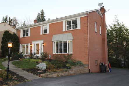 Mt. Lebanon PA 4 bedroom house for sale with double driveway and 2 car garage for sale 