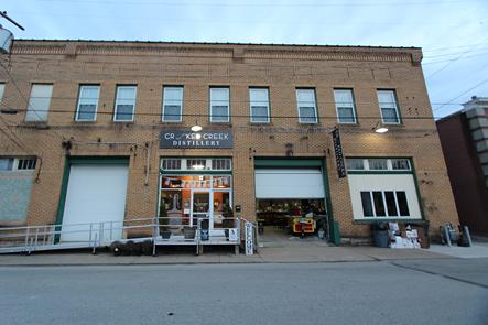 10,300 SF WAREHOUSE SPACE AVAILABLE IN WEST NEWTON PA FOR SALE