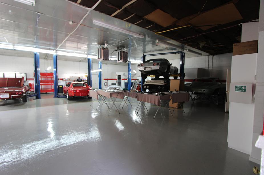 WAREHOUSE AUTO REPAIR FOR SALE RENT EAST OF PITTSBURGH PA