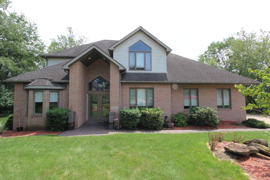 5 BEDROOM 4 BATH HOME FOR SALE MONROEVILLE PA