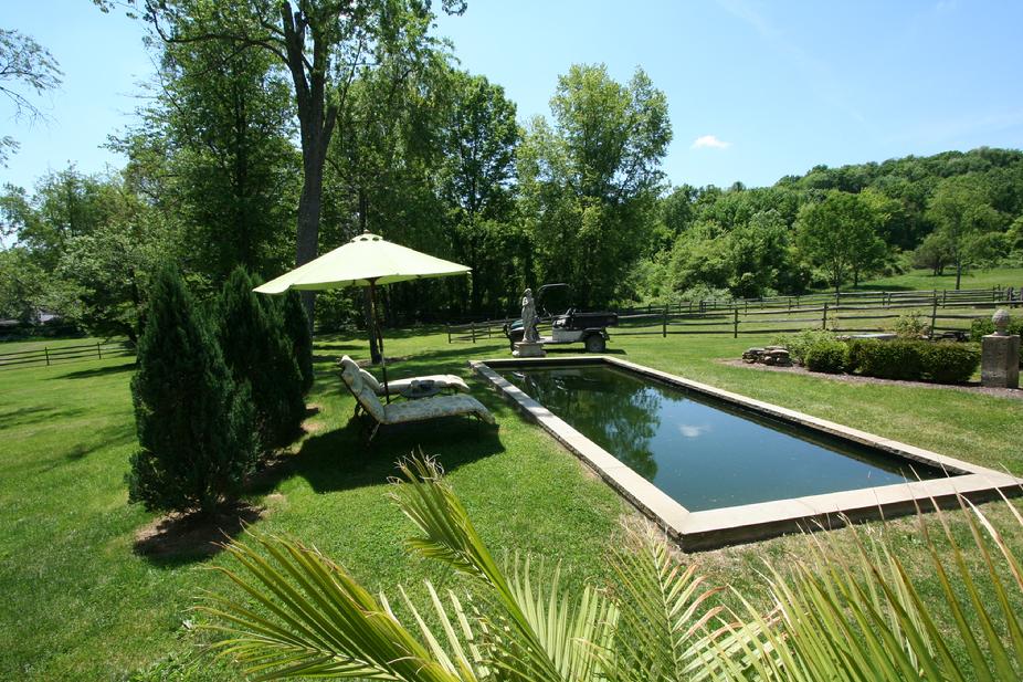 30 ACRE LUXURY HORSE ESTATE NEAR DOWNTOWN PITTSBURGH