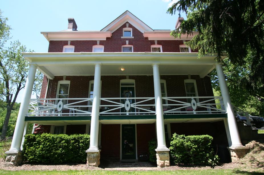 30 ACRE LUXURY ESTATE NEAR PITTSBURGH PA FOR SALE