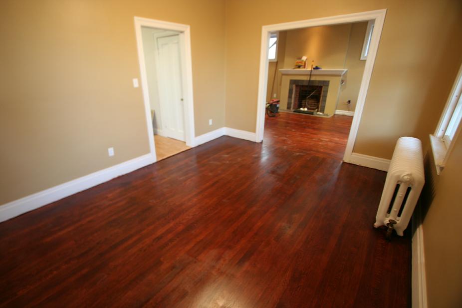 BRIGHTON HEIGHTS NEAR PITTSBURGH HOUSE FOR SALE 5 BEDROOMS AND 2 FULL BATHS