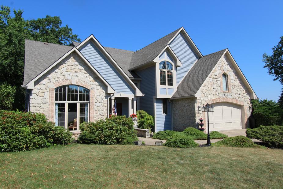 Murrysville PA luxury 4 bedroom 3.5 bath for sale in Hilltop Estates