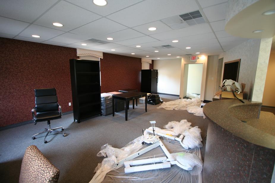 PRIME MEDICAL OFFICE FOR SALE / RENT - IRWIN PA