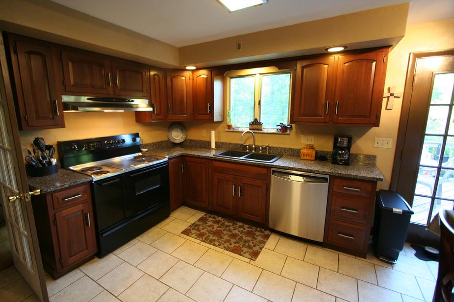 5 BEDROOM HOME FOR SALE MURRYSVILLE PA