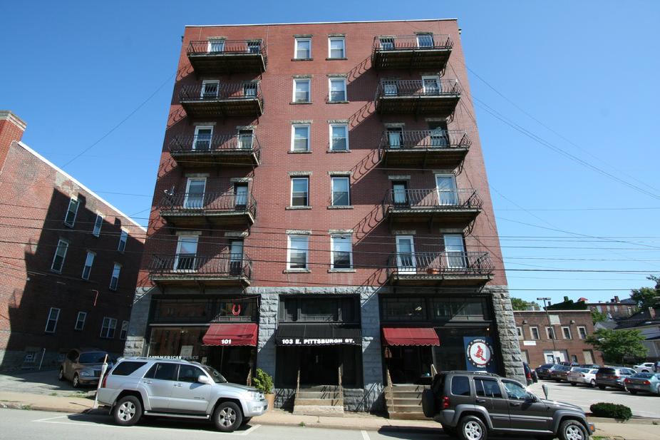 12 UNIT APARTMENT BUILDING FOR SALE GREENSBURG PA