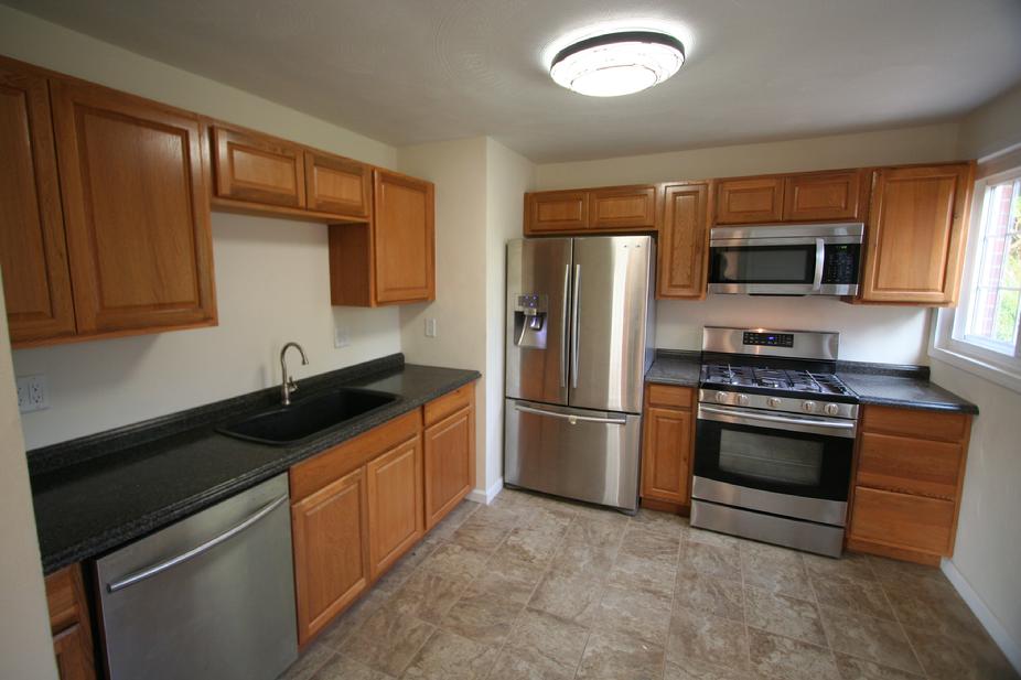 MONROEVILLE NEWLY RENOVATED 3 BEDROOM HOUSE FOR SALE NEAR UPMC EAST