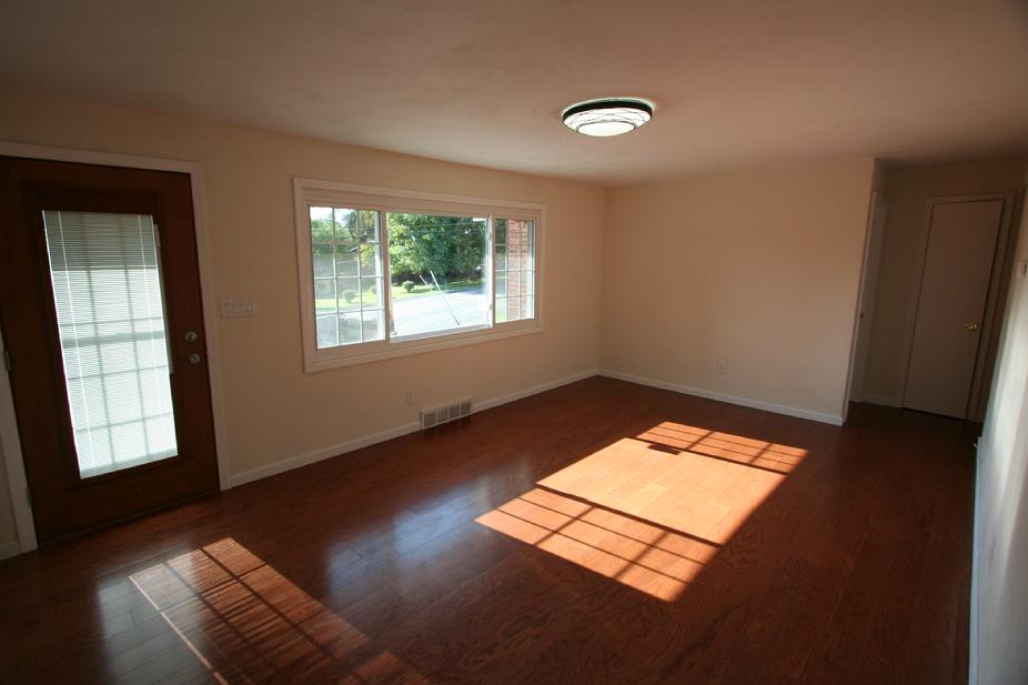 NEWLY RENOVATED 3 BEDROOM HOME FOR SALE MONROEVILLE PA, USDA LOCATION