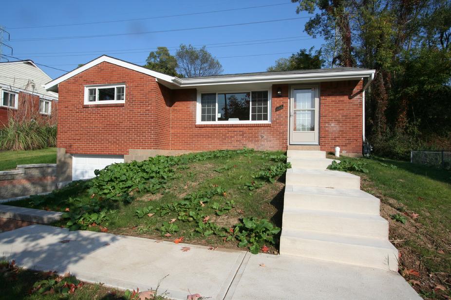 Newly renovated 3 bedroom 2 bath house for sale Monroeville, PA, USDA LOCATION - 100% FINANCING AVAILABLE