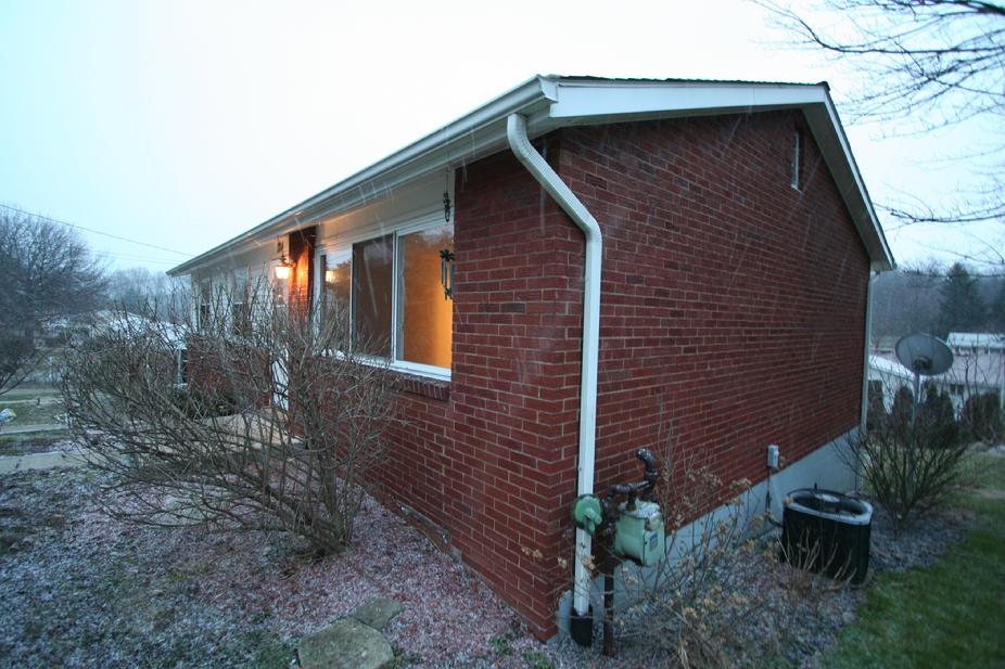 3 BEDROOM RANCH HOME FOR SALE MONACA PA