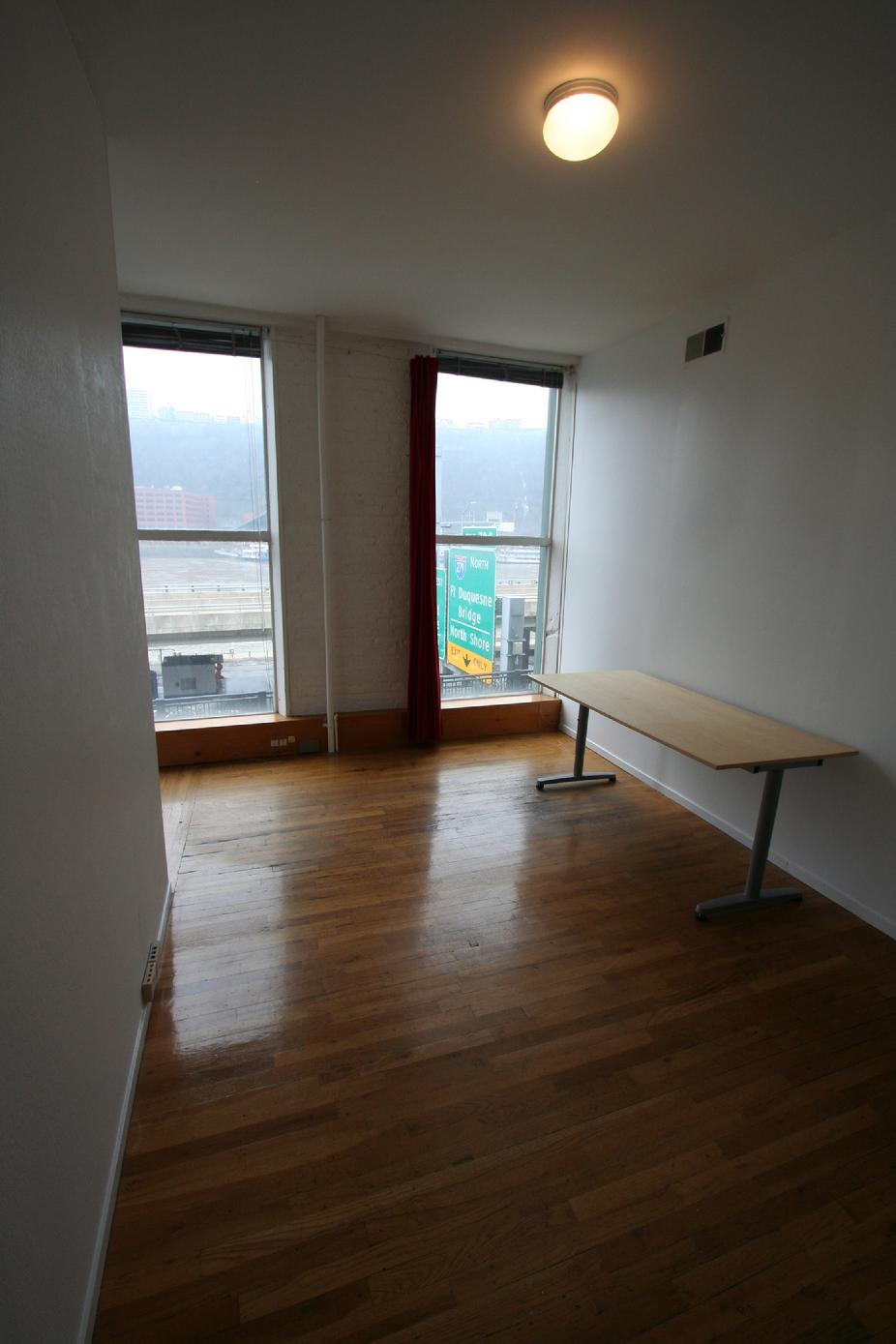 RIVER VIEW OFFICE SPACE FOR RENT IN DOWNTOWN PITTSBURGH