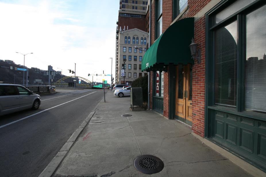 VINTAGE OFFICE / STUDIO FOR RENT DOWNTOWN PITTSBURGH PA