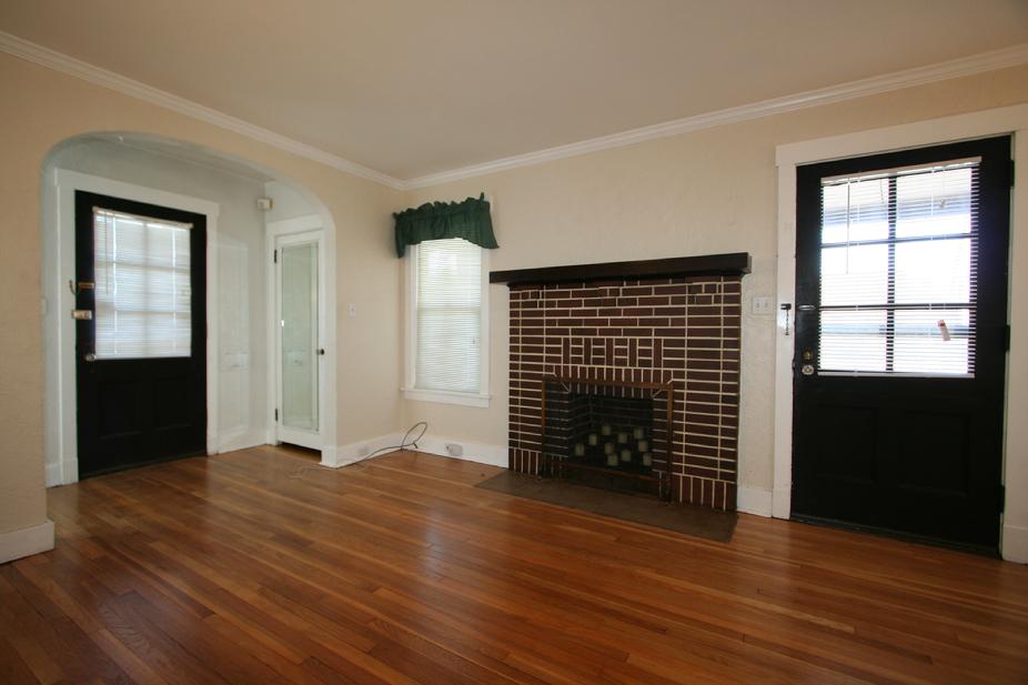 BRIGHTON HEIGHTS 3 BEDROOM 2 BATH HOUSE FOR SALE PITTSBURGH PA