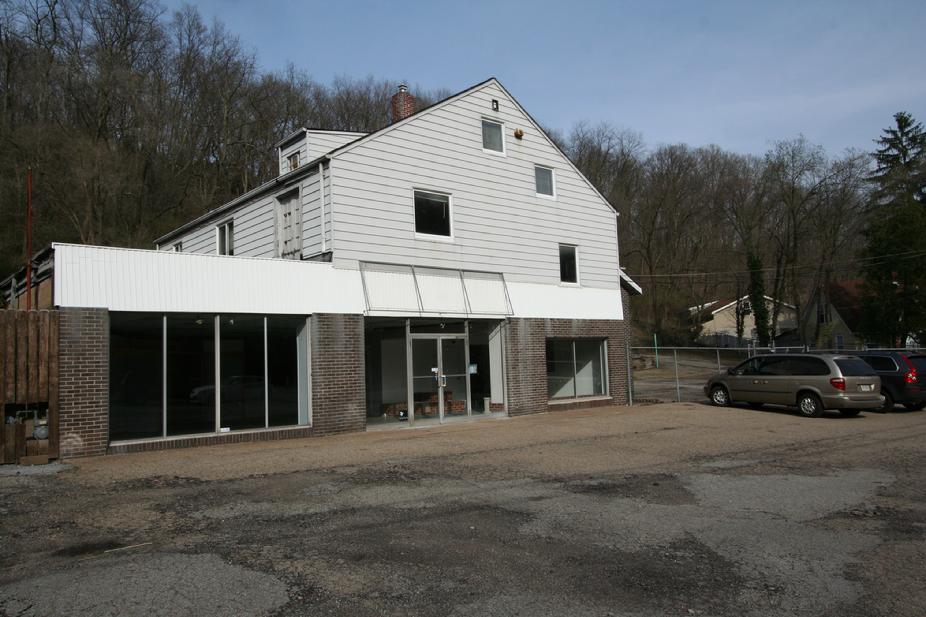 HIGH TRAFFIC RETAIL FOR SALE CHURCHILL PA