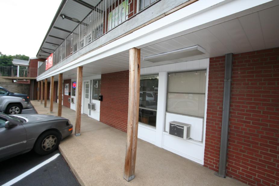 PITTSBURGH INTERNATIONAL OFFICE SPACE AVAILABLE
