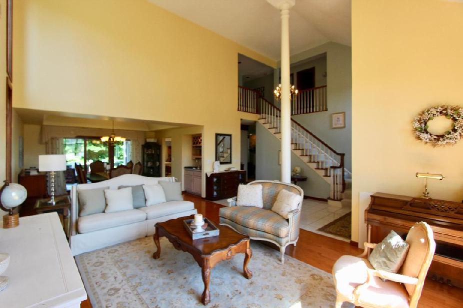 LUXURY 4 BEDROOM HOME FOR SALE MURRYSVILLE PA